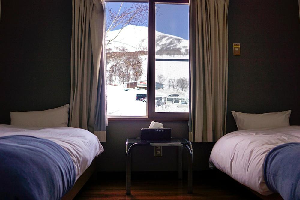 Annupuri Mountain View Lodge Niseko Bagian luar foto